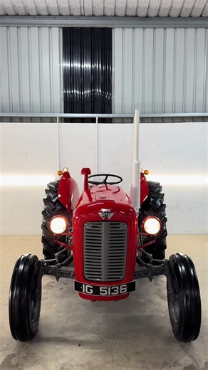Exploring the Massey Ferguson 35 Tractor