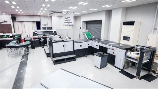 2024好利用智能工厂 SmartStacker机械臂书芯投入无线胶装系统