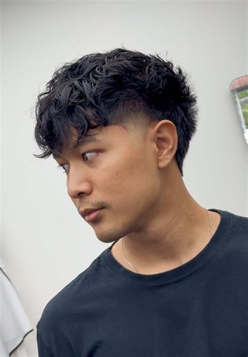 Stylish Textured Fringe Hairstyle Guide