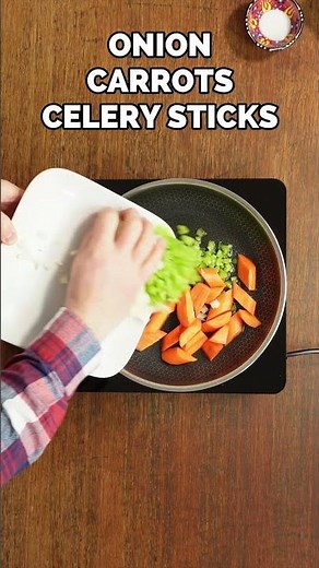 High-Protein Slow Cooker Beef Casserole 🥩 🍲 #highprotein #mealprep #healthyeating #slowcooker