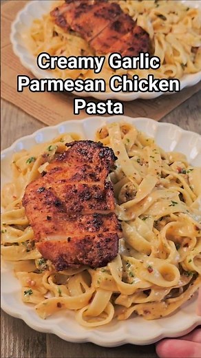 Creamy Garlic Parmesan Chicken Pasta 🤤 Easy Dinner Recipe #pastatime #food #youtubeshorts