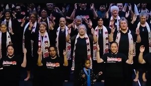 TE MANA O IHOWA Te Mana o Ihowa E tiaho nei Ki roto ra i to ngakau Nga wawata me nga mihi Me inoi ra Ki a Ihu Karaiti e Naa Heeni Green (Te Whakatohea) | Waikato Taniwharau Kaumaatua Kapa Haka