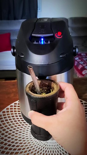 Termo de cebado automático Bluetooth - Radio FM - Pendrive