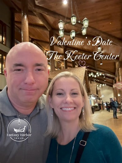 The Keeter Center is a beautiful lodge on campus at College of the Ozarks near Branson, Missouri. Inside you’ll find one of the absolute best restaurants in the area, Dobyn’s Dining Room. From the excellent service, to the specialty crafted menu & drinks, this restaurant is truly a gem when visiting the Branson area. 🍹 It’s staffed entirely by College of the Ozarks students (our waiter was from Uganda), and you’ll even find a coffee shop, a handmade ice cream stand, and a gift shop fully-stocke