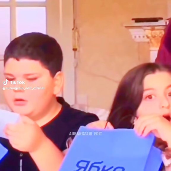 Best Kids Gift: Surprise iPhone Unboxing Experience