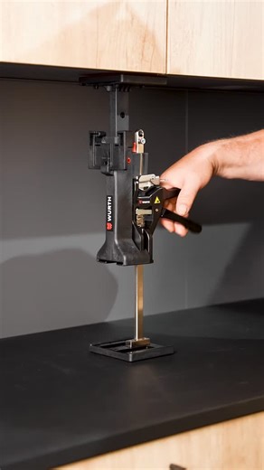 Würth Deutschland | 🪟 Fenster? Klar! 🛋 Möbel? Auch! Unser Viking Arm wird mit Zubehör zur Möbelmontage-Hilfe – dank gummierter Pads für sicheres Arbeiten💪.... | Instagram