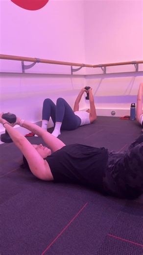 Pure Barre Detroit on Instagram: "Holyyy 掠❤️‍ NEW define class 9/15 - 10/5 & it’s a good one!! Sam’s Monday crew crushed it as always! Run to the app and sign up for Define this week to get in on the fun "