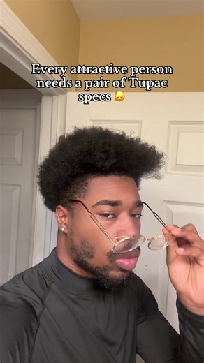 Stylish Tupac Specs for Fashion Lovers