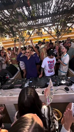 Pure vibes with Sparrow & Barbossa in St. Tropez 🇫🇷☀️ID: Modjo - Lady (Sparrow & Barbossa Remix)