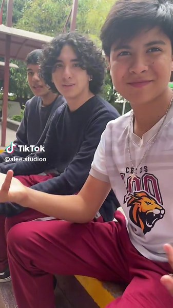 Corte de pelo fade en el CETIS 100