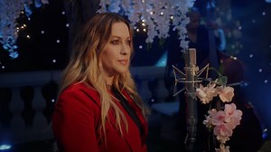 Alanis Morissette sharpens her knives with a Bridgerton-style performance of "You Oughta Know"