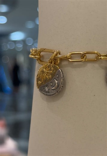 ☀️ CHARM OF THE WEEK Per Aspera Ad Astra - Through Hardships to the Stars. Let this mixed metal moon and sun talisman guide you through every challenge! #pandora #pandorajewelry #pandoracharms #pandoramacquariecentre