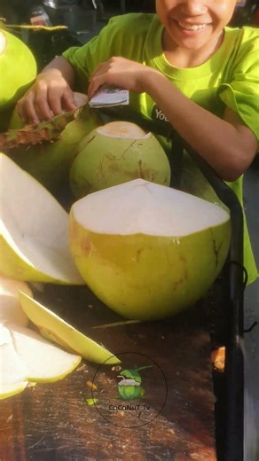Coconut Cutting Techniques The Ultimate Guide to Going Viral