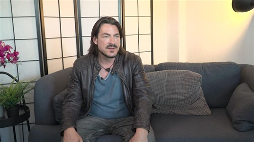 „Unter uns”-Star Mars Saibert: Rückkehr nach 14 Jahren! So hat er sich vorbereitet