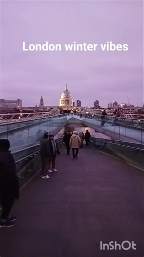 Strolling through London in winters! #london #winter #bollywood #travel