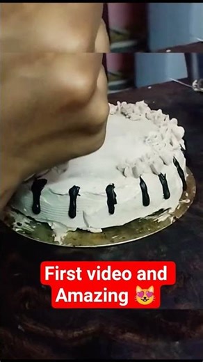 Hi everyone! 👋I’m starting with a classic homemade cake! 🧁