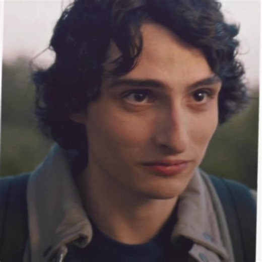 #MIKEWHEELER | when im in a bisexual competition but my opponent is mike wheeler so i lowk just leave rm cirrus..fabula #strangerthings #mikequeeler #fyp #viral