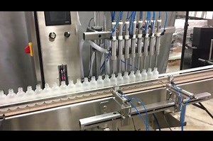 Automatic inline 4 miniature pistons filler machine, gating cylinders to automatically control handling of the bottles, high viscocity liquid products, model Minipiston, by Acasi Machinery Inc.