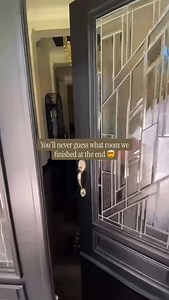 What’s more incredible, the entrance or the entertainment room? When homeowners share their vision, this comes to fruition 🙏 Curate your home entrance, dining room, and entertainment room with @iconfurniture 📍 445 Murphy Rd Ste 300, Stafford, TX 77477 📲 (281) 624-4266 🇺🇸 iconfurnitureusa.com living room • dining room • bedroom • office • entertainment • mattresses & bedding • rugs & accents • lamps • lighting • tables & sets #CuratedByICON #HomeEntrance #Chandelier #DesignerInspired #Dining