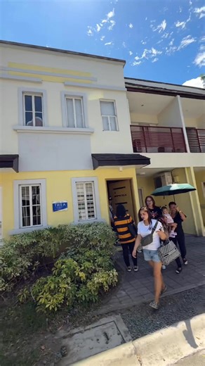 Heto na po ang pinaka hihintay ng lahat! HULUGAN NA BAHAY AT LUPA! THEA - 3 bedrooms Walang Pag ibig ? Walang Bank Account ? Pero may trabaho at may pangarap mag kabahay? Aba kapatid kapuso, kapamilya halina’t mag usap tayo tutulungan kita RENT TO OWN LIKE ITO, BANK ASSISTED ANG HOUSING LOAN MO! Para ka lang nag rerent dito. Para sa iba pang detalye usap po tayo. INQUIRE NA FREE TRIPPING!! 0977-8043710(globe/viber) 0910-4408434(smart/whattsup/IMO/LINE) Fb Account link/Messenger www.facebook.com/