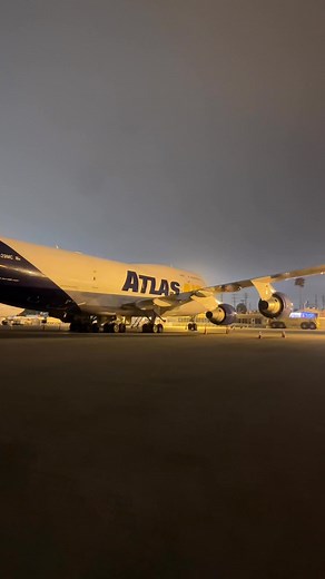13K views · 191 reactions | B747 line up #laxairplanes #aviation #airplanes #travel #airport | Airplane spotter | Facebook
