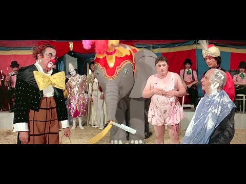 L'aile ou la cuisse | Le face à face émouvant De Funès Coluche