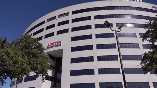 'Bordering on impossible' | Teachers call for higher pay, better staff retention plan at Austin ISD new teacher orientation