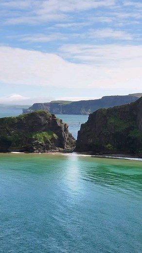 Would you cross this bridge? @thedronecreative 📍Carrick-a-Rede Rope Bridge #dronephotography #dronelife #dronepilot #natgeo #natgeotravel #beautifuldestinations #irelandtravel #irelandphotography #ireland_gram #irelanddaily #droneoftheday #dronefly #droneshots #stayandwander | instant_ireland