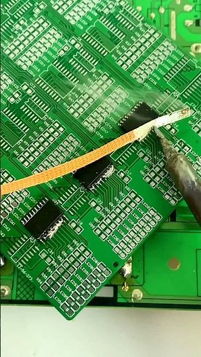 how to use desoldering wick? #solderingwick #desolderingwick #desolderingwire #howto