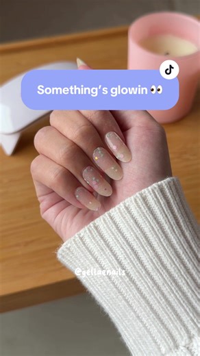 Glow in the Dark Nails: A Unique Manicure Trend