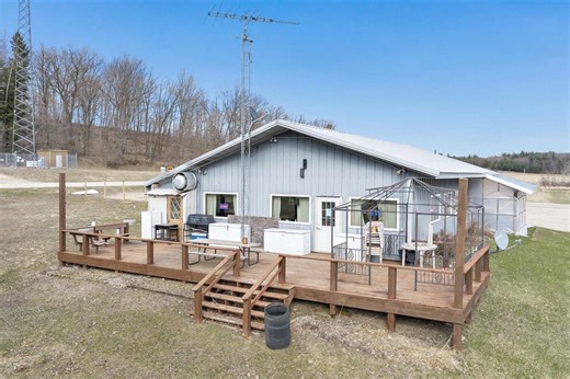 N10023 County Road J, Iola, WI 54945 - MLS 50323314 - Coldwell Banker