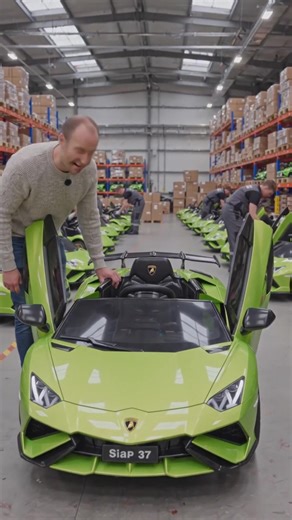 POV: Dein Kind fährt ein cooleres Auto als du. 😅🏎️ #Kinderauto #Elternleben #Geschenkidee #TikTokMadeMeBuyIt #Traumauto