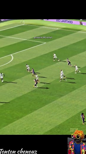 Le foot chez nous et chez les gens