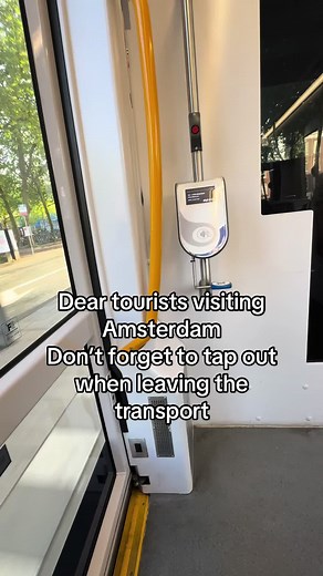 Amsterdam bus tap off: how and why to always tap out