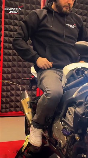 ‎HAZEM NAJM / حازم نجم‎ | BMW S1000RR 2018 came to us with an online tuning (copy-paste file), no dyno, no custom work. The AFR was incorrect and risky for the... | Instagram