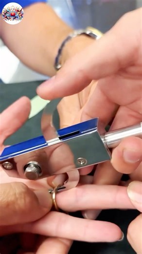 Stuck Finger Ring Removal 💍 | Easy & Safe Method#JewelryTips#Explore#ExplorePage