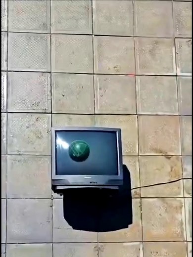 Bottles Breaking: The Crunching Sound Effects