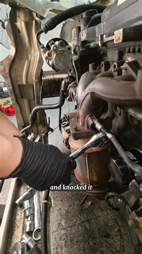 The shop tried to hit me with two hundred fifty bucks for an oxygen sensor swap. I walked. Went home, grabbed this kit, and knocked it out myself. Rusted-on sensor? #DIY#TikTokShopJumpstartSale#TikTokHolidayHaul #tiktokshop