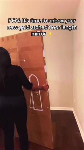 Captivating Full-Length Mirror Selfies You Must Try