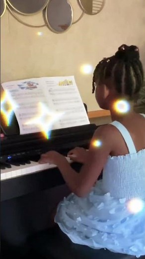 Alexis Plays “Alouette” – Alfred Basic Book 2 #Keys&DreamsShorts