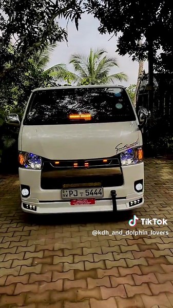 Sri Lankan KDH Van Wallpapers and Modifications | KDH Lover