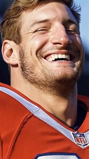 VAINITY on Instagram: "Joey #bodybuilder #bodybuilding #thong #hunk #muscles #muscle #musclemodel #hairymuscle #hairypecs #beard #bigmuscle #hairymale #leatherchaps #football #americanfootballplayer #joeybosa @jbbigbear"