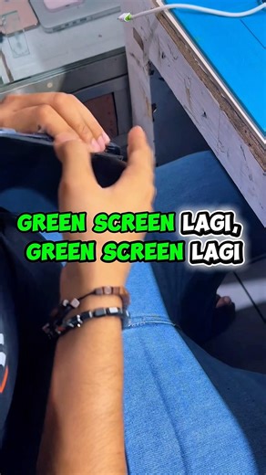 iPhone 13 Pro / Pro Max Green Screen, apakah Harus Ganti LCD?”