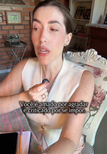 Quando você faz tudo o que esperam, é querido. Quando você impõe limites, vira problema.