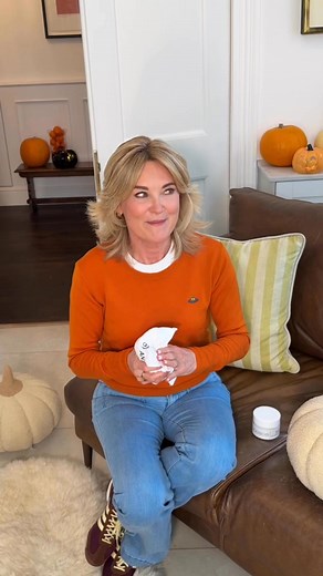 Offer now ended 💫 Spooky season is upon us but no tricks here....only treats! Like a beautiful FREE facecloth with every Balm 6 ordered? Every purchase of our award winning cleansing Balm will receive a free, high quality cotton flannel. I’m a real fan of flannel over muslin when it comes to wiping off my cleanser and seeing my skin look clean, fresh and glowing. Balm 6 is packed with so many gorgeous natural ingredients that your skin will not only be clean, but nourished and hydrated. Also do