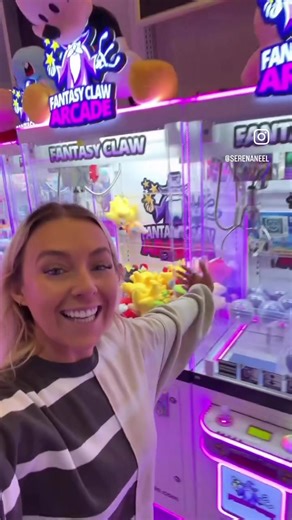 Exclusive Claw Machine Takeover at Fashion Show Mall