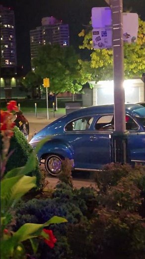 Classic Cars → Downtown Toronto