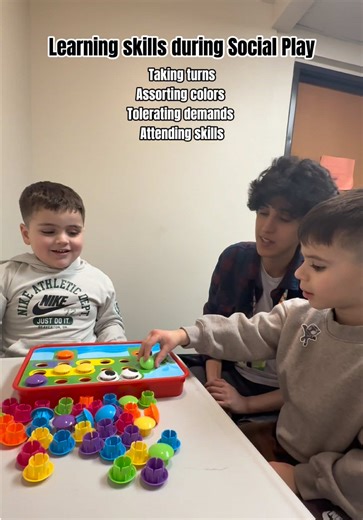 Learning skills during social play!💙 #aba #abatherapy #socialplay #dearborn #appliedbehavioranalysis