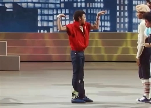 80年代 NYC breakers 在主流电视台以及电影中表演， 甚至在白宫进行表演，这使得breaking发展为主流的驱动力。#breaking #Bboy