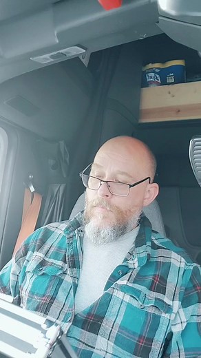 TFW the driver next to you is watching tiktok... #fypage #truckerfun #truckerfamily #caramelldansen